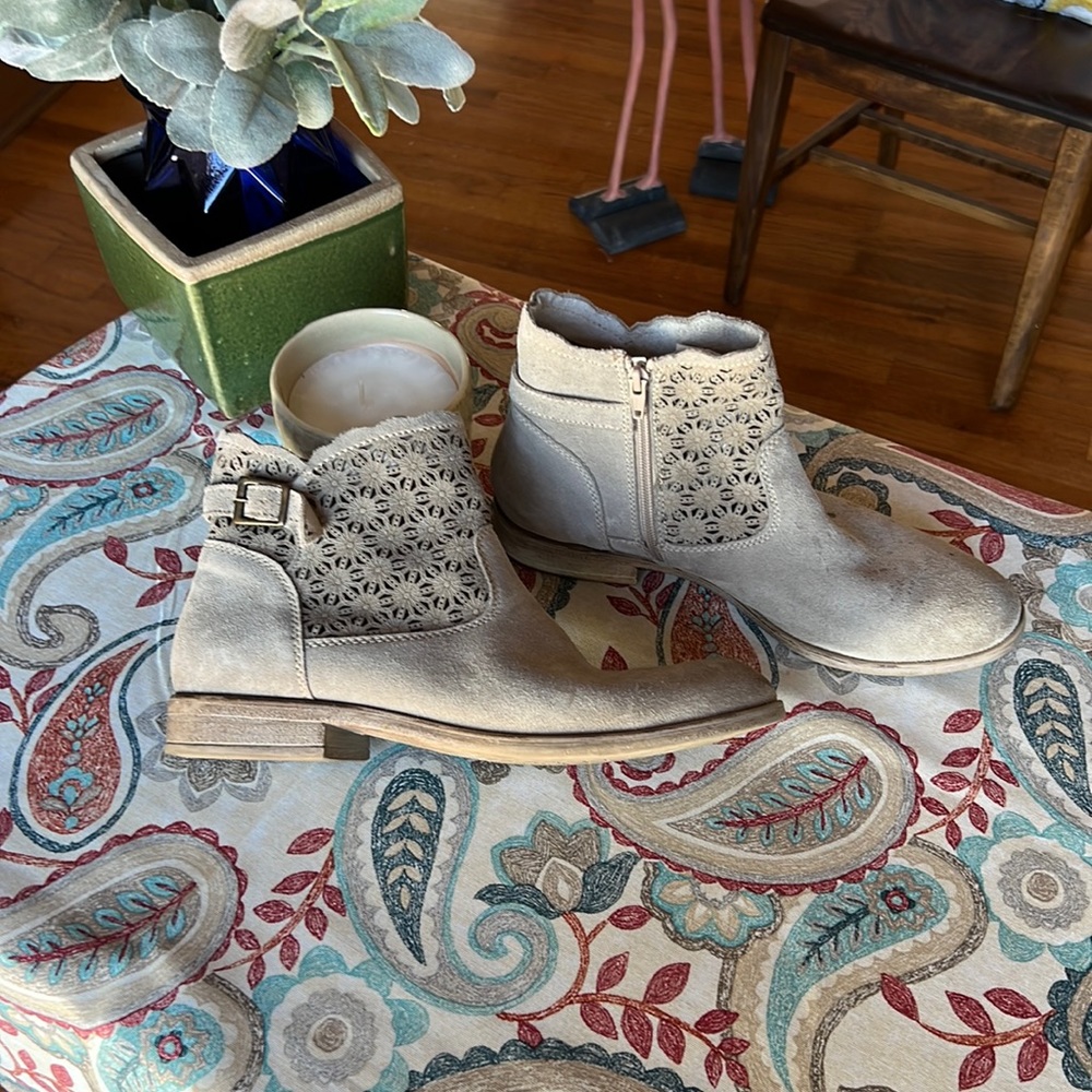 De La Vina TEVA ankle boots perforated suede leather women size 42
